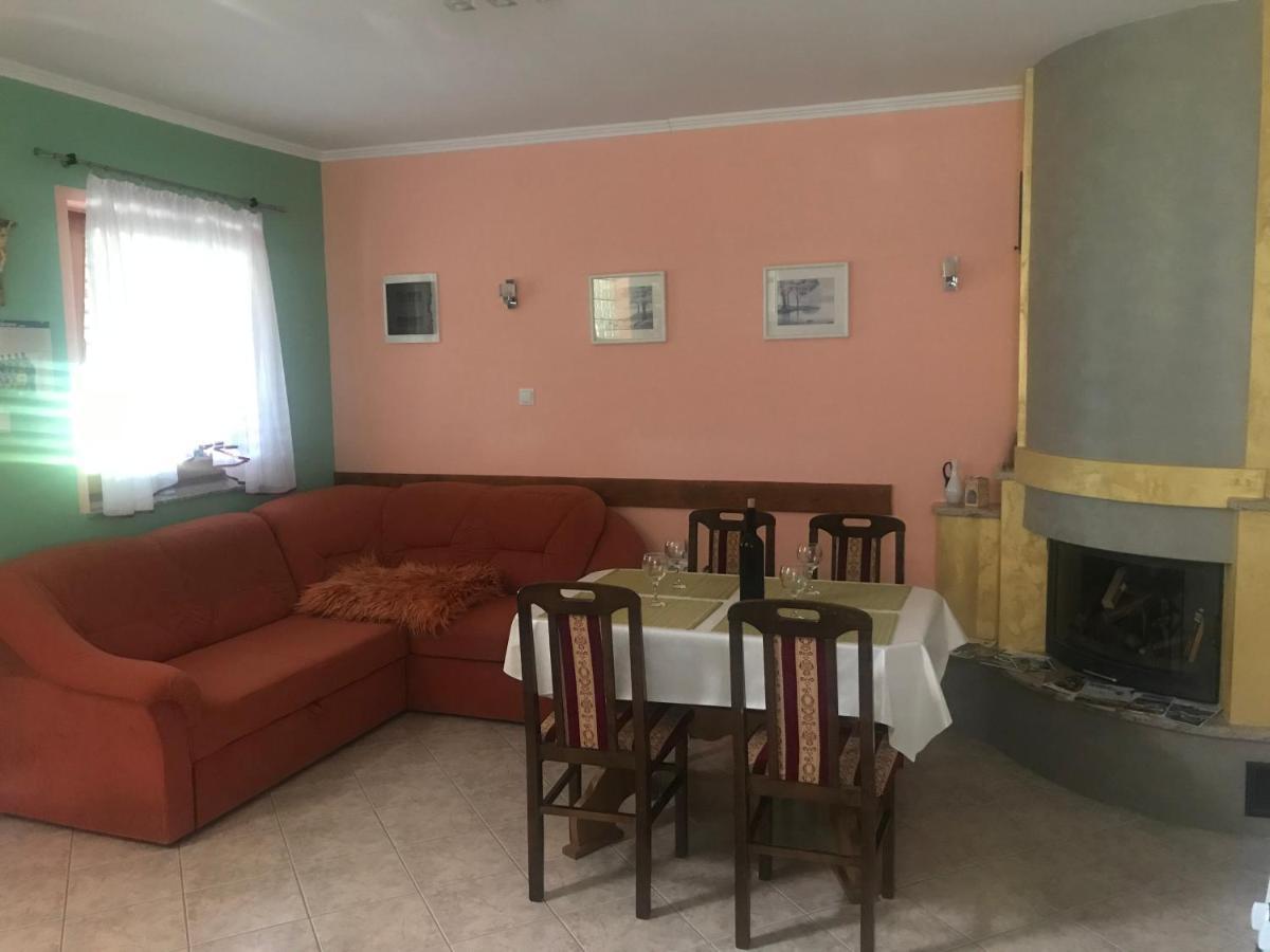 Kuca Za Odmor Magdalena&V Apartment Krapina Ngoại thất bức ảnh